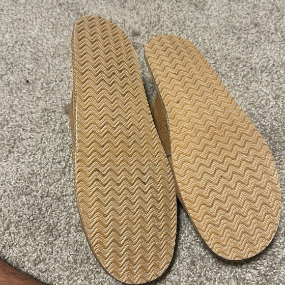 Okc thunder slippers - Picture 3 of 4